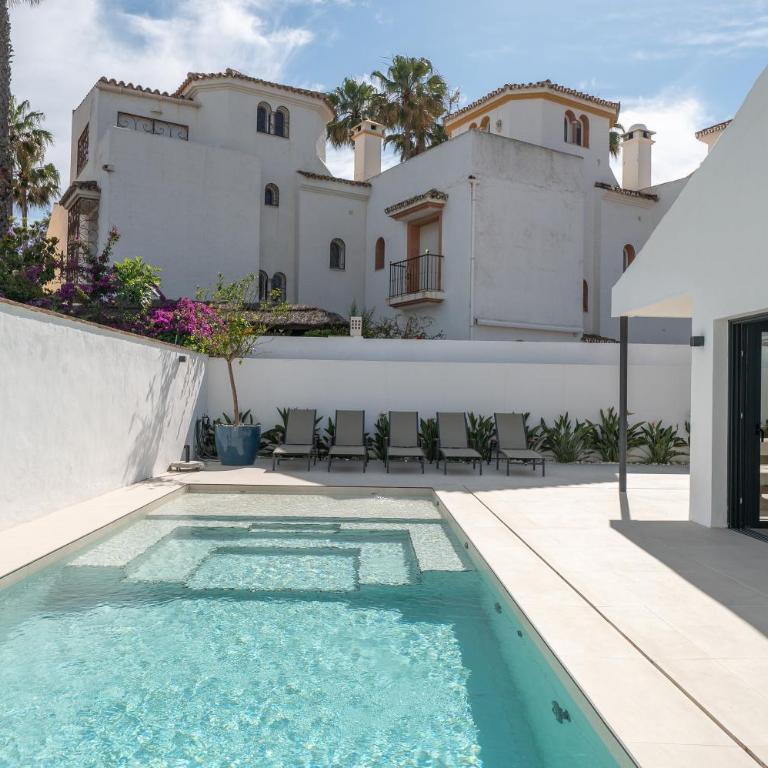 Beachside Villa 8 Ensuite 2 Private Pools - Villa - 62