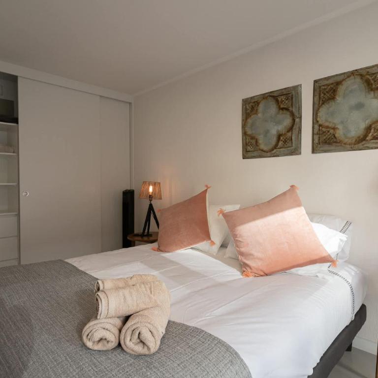 Cozy City Stay in Downtown Santiago for 2 - Apartment - 9