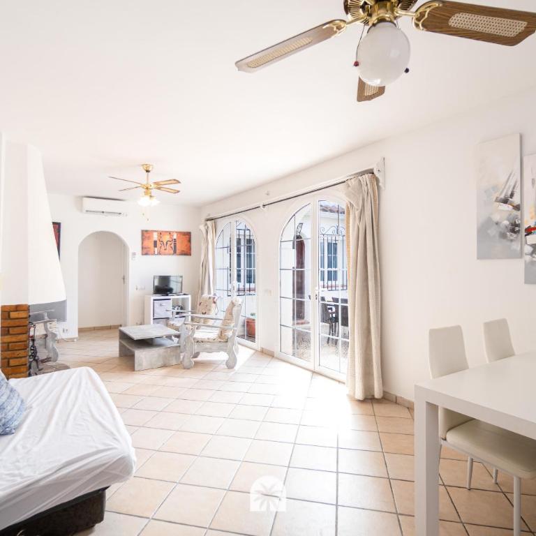 Mediterranean - El Patio - Apartment - 11