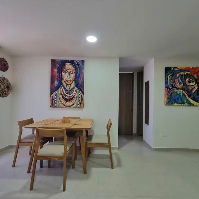 Moderno y práctico, cerca del mar y el aeropuerto - Two-Bedroom Apartment - 7