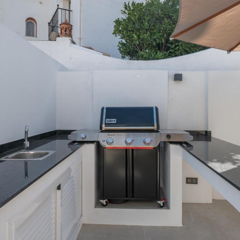 Beachside Villa 8 Ensuite 2 Private Pools - Villa - 77