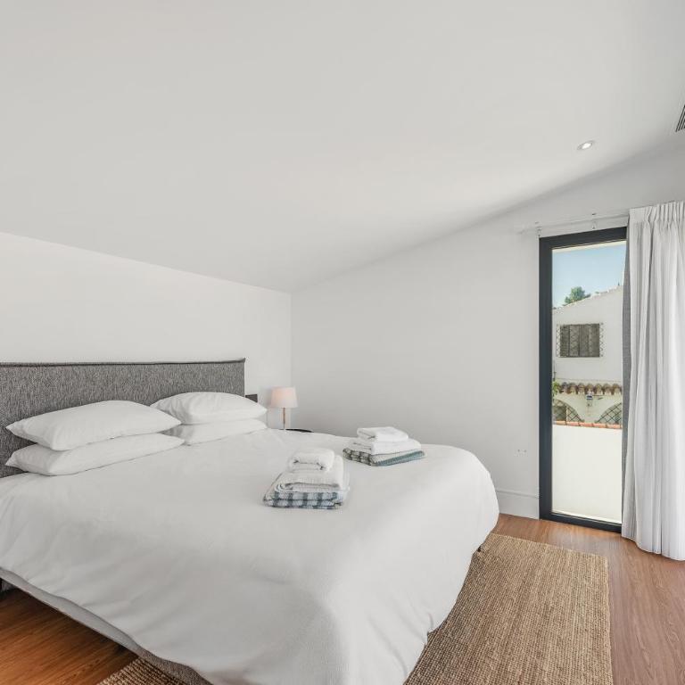 Beachside Villa 8 Ensuite 2 Private Pools - Villa - 81