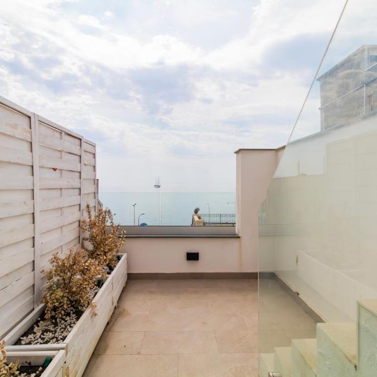 Naxos 1 - One-Bedroom Apartment - 2