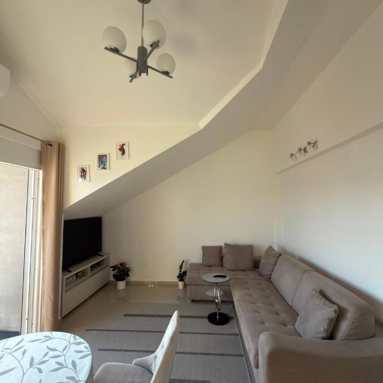 Apartment Ana - Two-Bedroom Apartment - 4