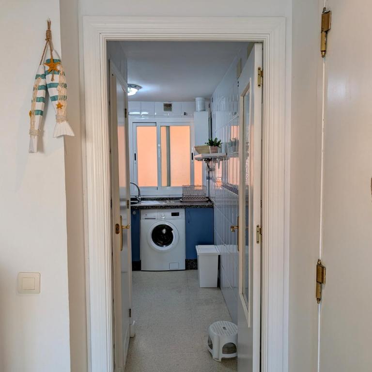 300 Livingtarifa Salsa - Apartment with Sea View - 14