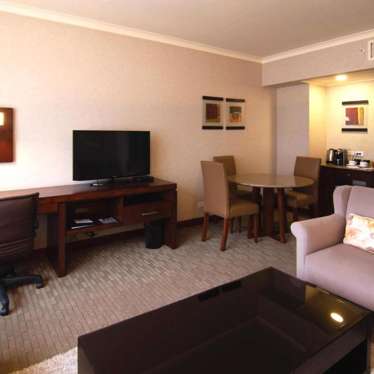 Swissotel Quito - Habitación Executive Swiss - 1 cama extragrande - 4