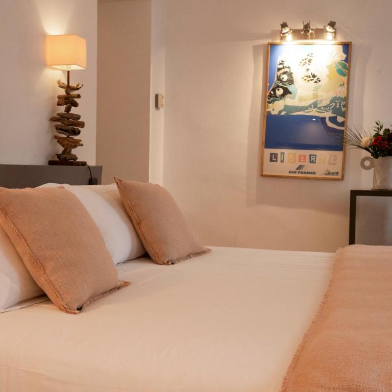 Mas de l'Amarine - Chambre Double - Vue sur Jardin - 1