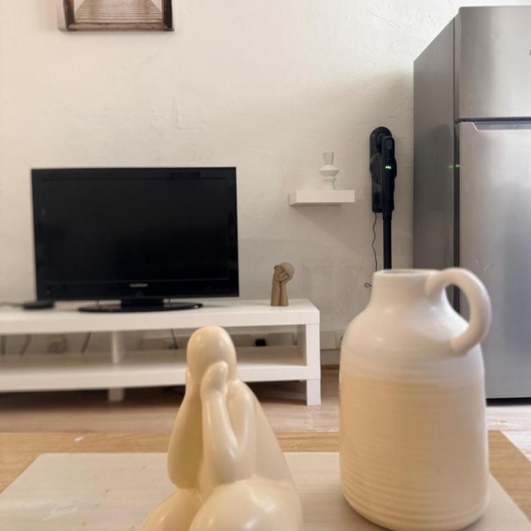Lovely 3 rooms Nice riquier next to Port with AC! - Appartement 2 Chambres - 13