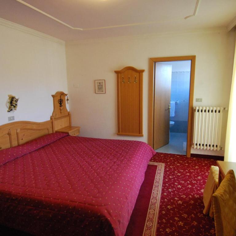 Hotel Belvedere Srl - Standard Double or Twin Room with Balcony - 4