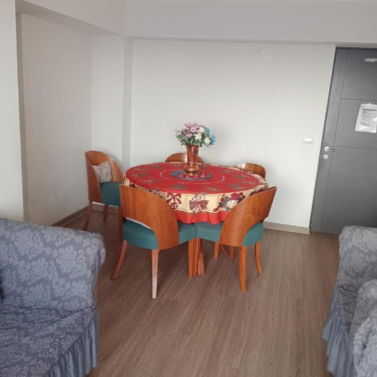 Dpto amoblado con 6 camas en av brasil - Two-Bedroom Apartment - 4