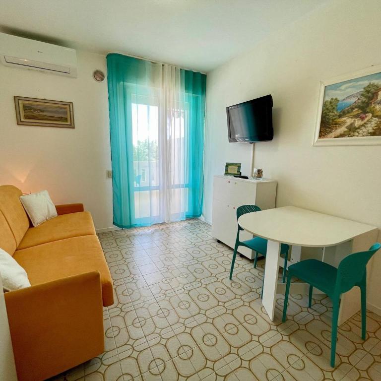Pool view studio 240m from the sea - Monolocale - 4
