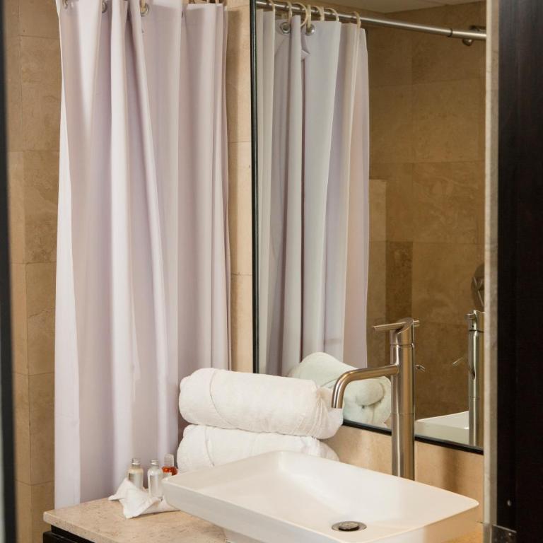 Suites Parioli - Deluxe Queen Room with Two Queen Beds - 3