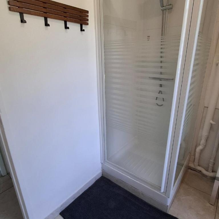 Bel Appartement et Parking - Apartamento de 1 dormitorio - 6