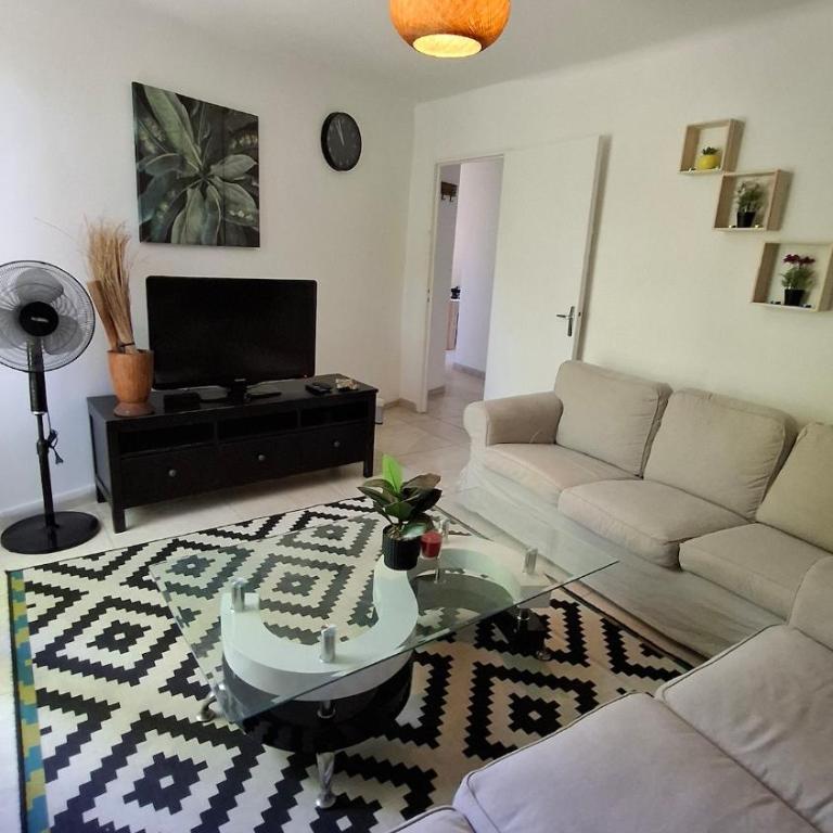Bel Appartement et Parking - Apartamento de 1 dormitorio - 7