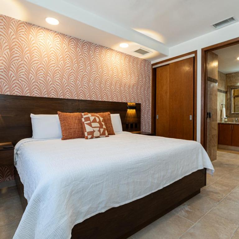 Stunning 3BR 3BA Cortez 601 at Las Palomas - Vacation Home - 20
