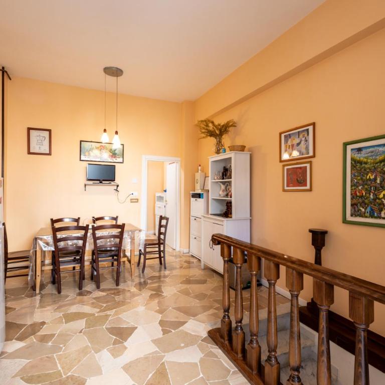Apartment Pink21 - Appartamento su 2 Livelli con 2 Camere da Letto - 59