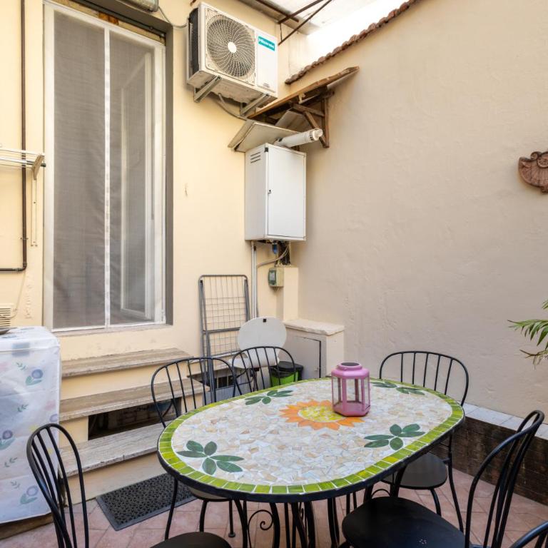 Apartment Pink21 - Appartamento su 2 Livelli con 2 Camere da Letto - 54