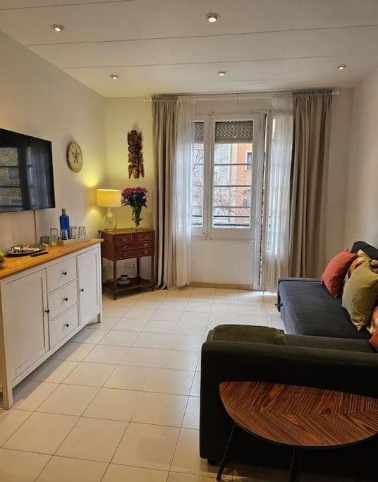 2 bedrooms, 2 bathrooms, 2 balconys - Two-Bedroom Apartment - 54