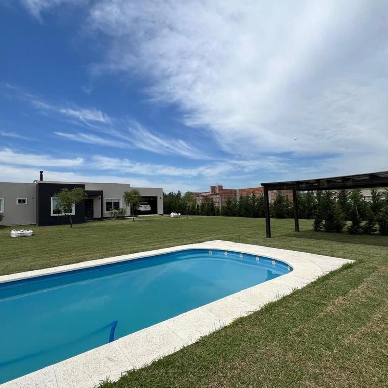 Casa Quinta con pileta,Tranquilidad y descanso - Two-Bedroom House - 8