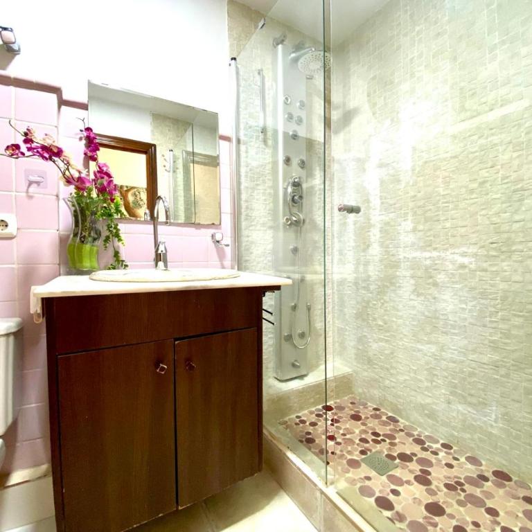 Estepona Center Retreat - Three-Bedroom Apartment - 22
