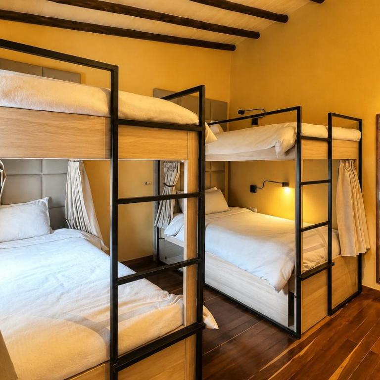 Casa Dreamer Bogotá - Habitación Cuádruple Confort - 1