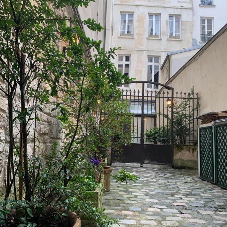 grand studio au coeur de Paris refait à neuf - Apartment mit 1 Schlafzimmer - 10