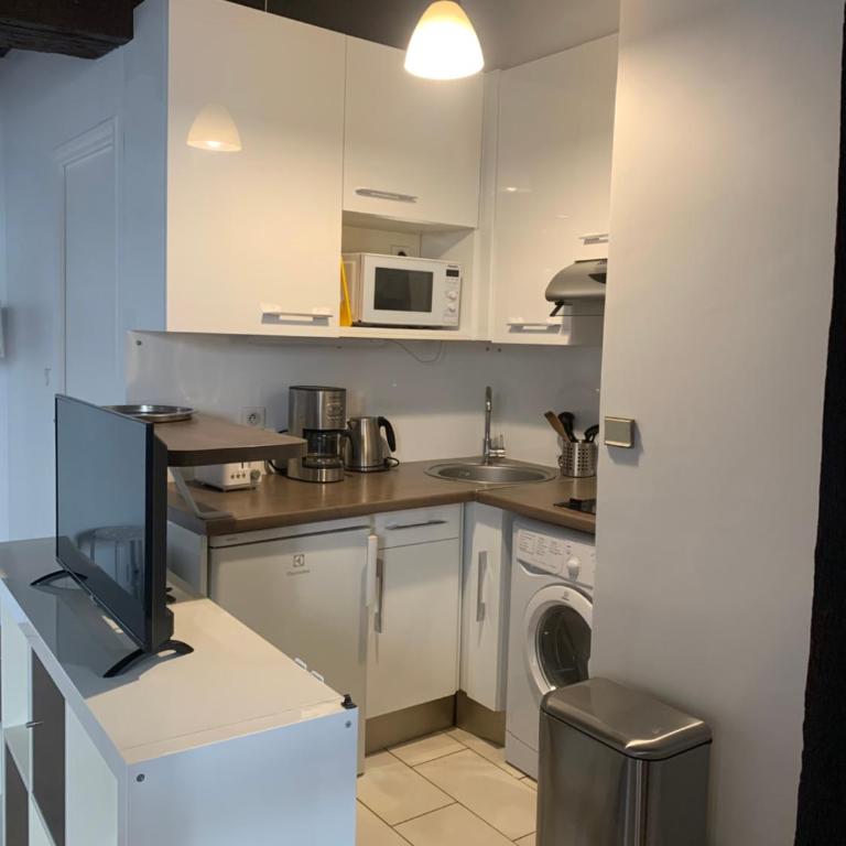 grand studio au coeur de Paris refait à neuf - Apartment mit 1 Schlafzimmer - 11