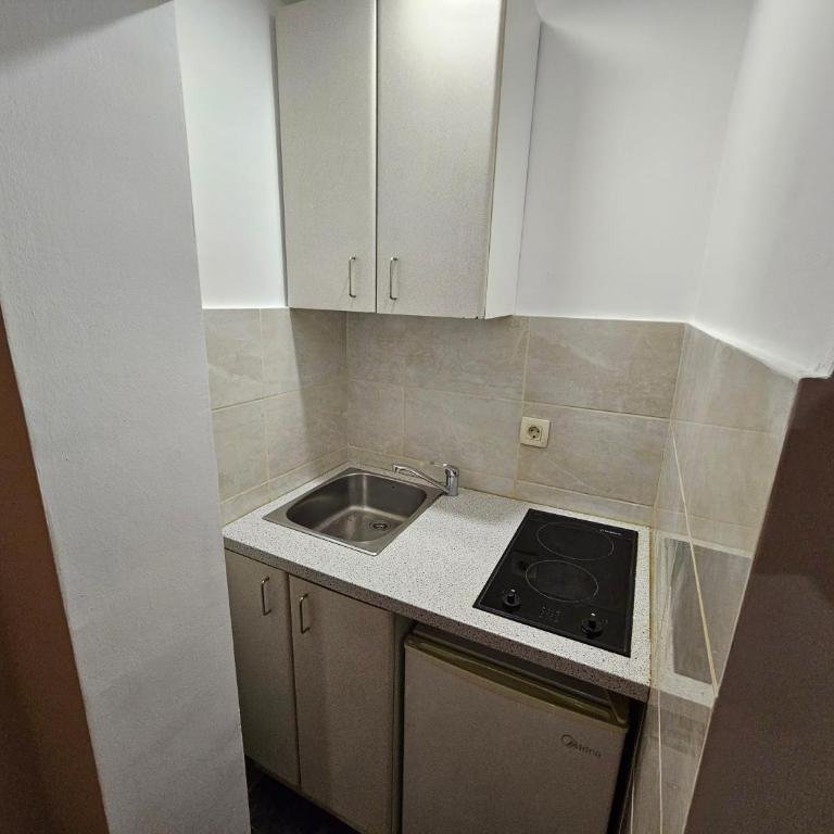 Apartment Central Oasis Budva - One-Bedroom Apartment - 4