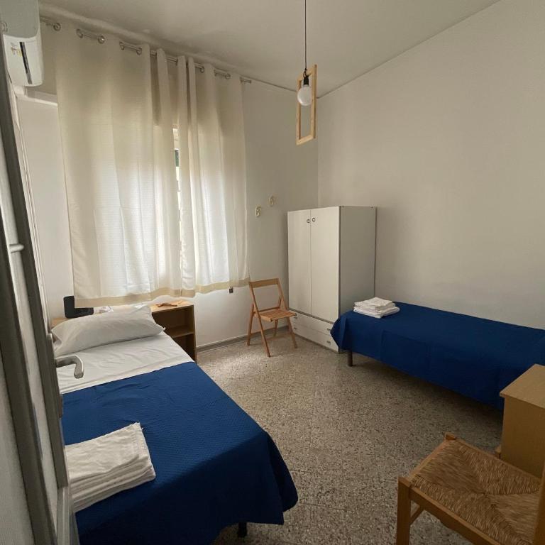 Pretty Holiday House - Two-Bedroom Apartment - 6