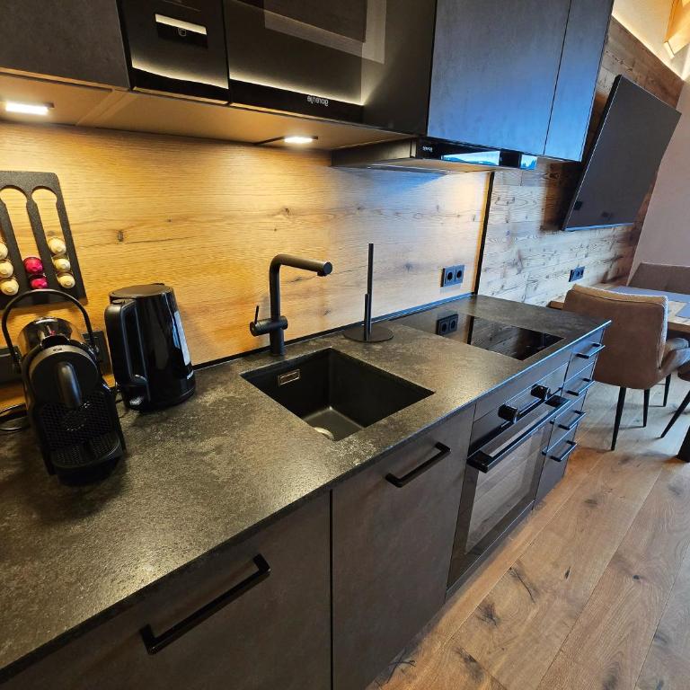 Penthouse Studio I mit Balkon und Ausblick - Apartment mit Aussicht und Balkon - 16