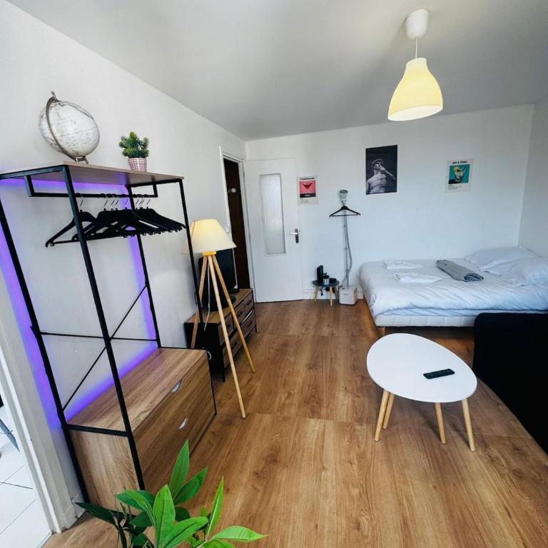 Xilo - Studio cosy & moderne - Gare à pied - Estudio - 2