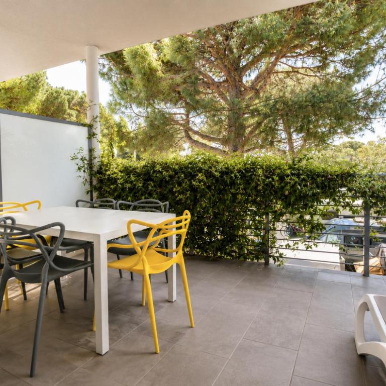 Holiday Apartments - Camping Al Porto - Appartamento con 1 Camera da Letto e Vista Piscina - 2