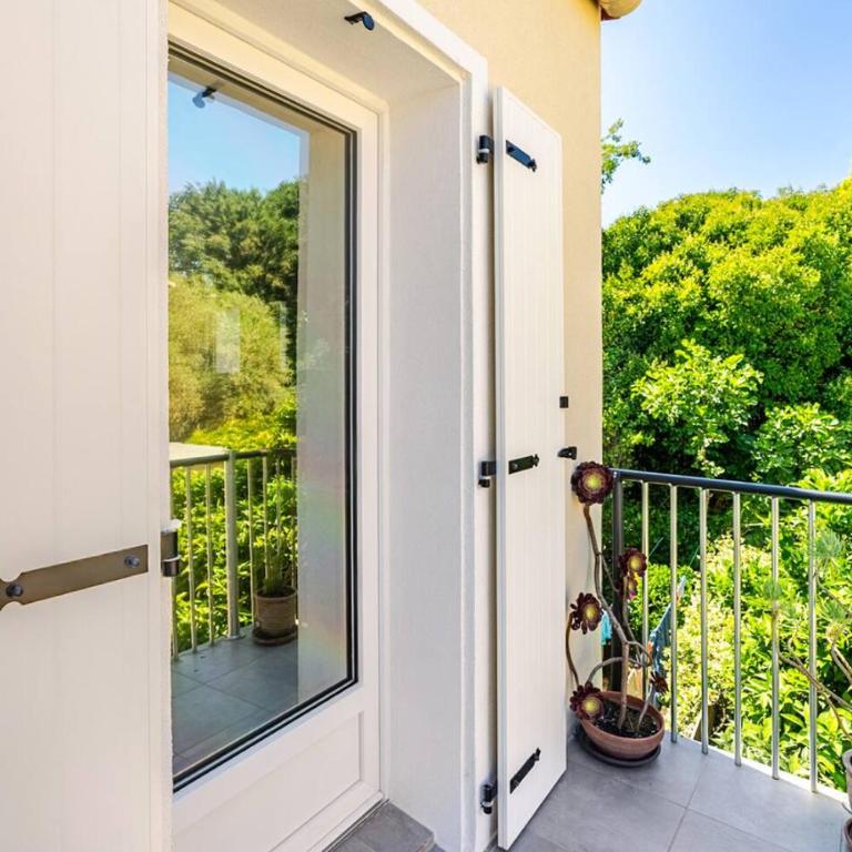 studio neuf clim et parking gratuit proche plages - Apartamento de 1 dormitorio - 16