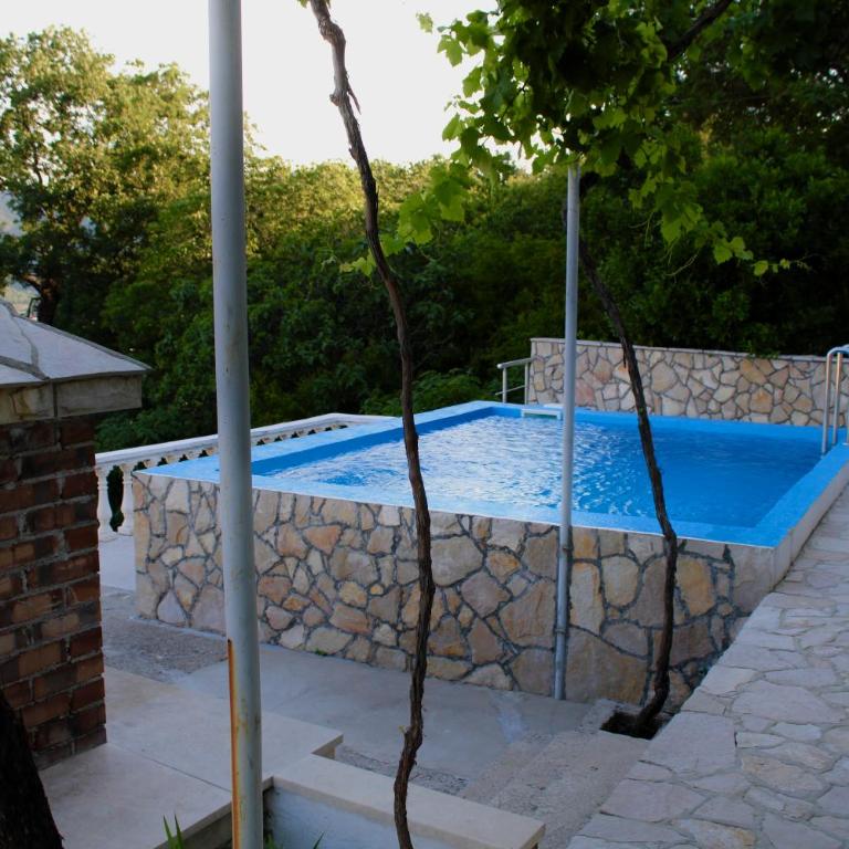 Stone Oasis House Mostar - With Panoramic City View - Vila sa Sopstvenim Bazenom - 4