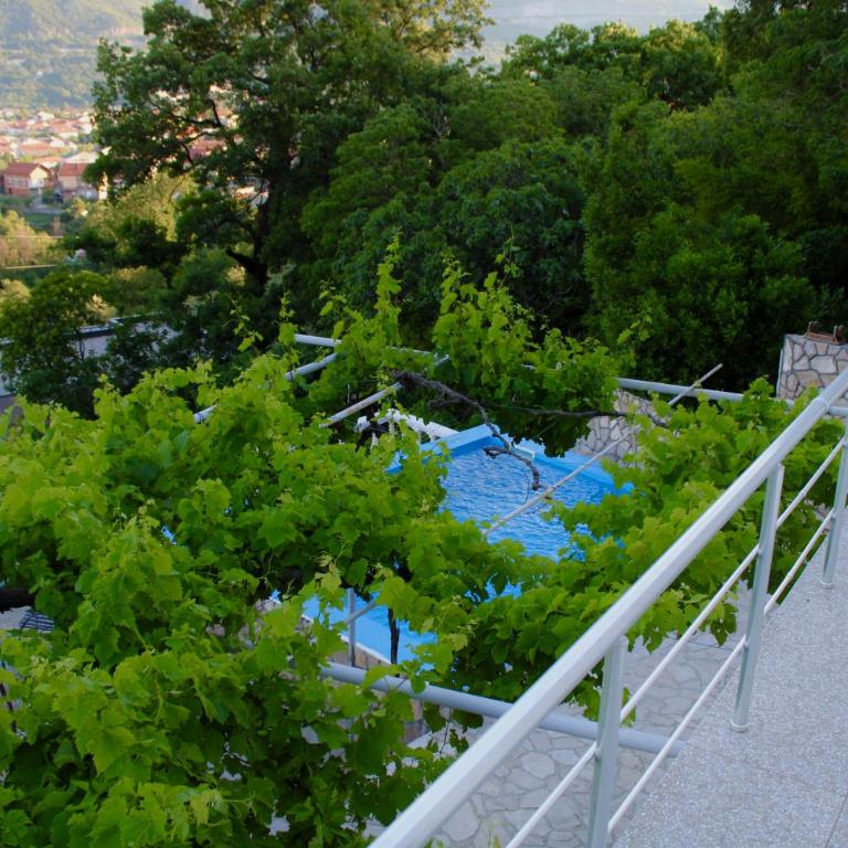 Stone Oasis House Mostar - With Panoramic City View - Vila sa Sopstvenim Bazenom - 45