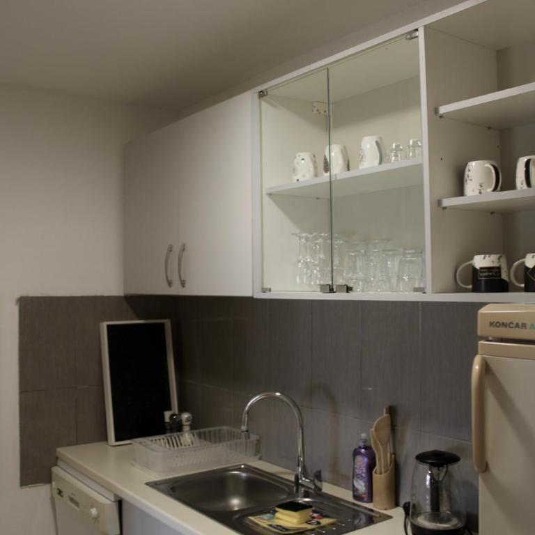 Stone Oasis House Mostar - With Panoramic City View - Vila sa Sopstvenim Bazenom - 26