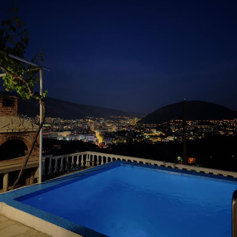 Stone Oasis House Mostar - With Panoramic City View - Vila sa Sopstvenim Bazenom - 54