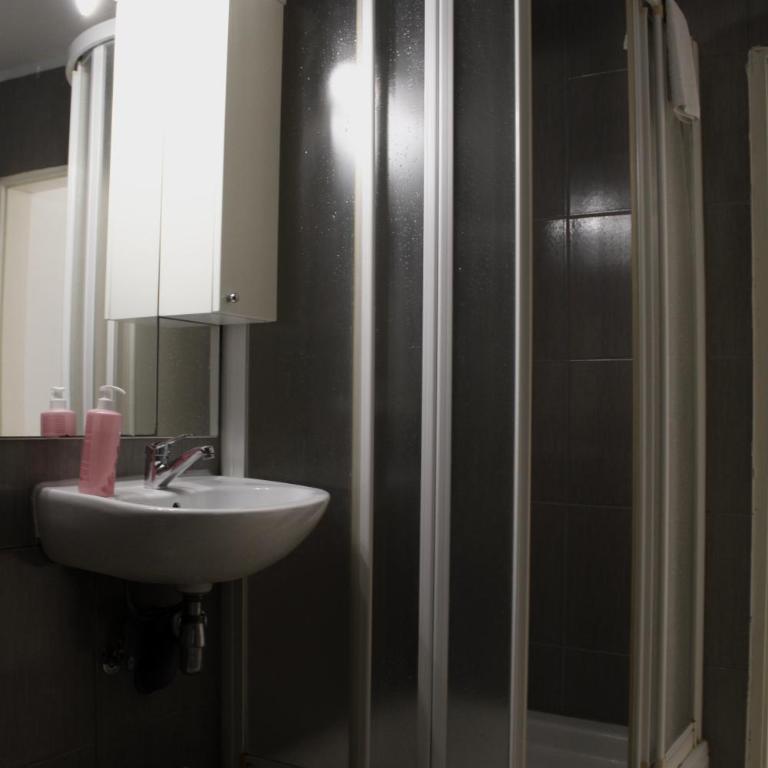Stone Oasis House Mostar - With Panoramic City View - Vila sa Sopstvenim Bazenom - 25