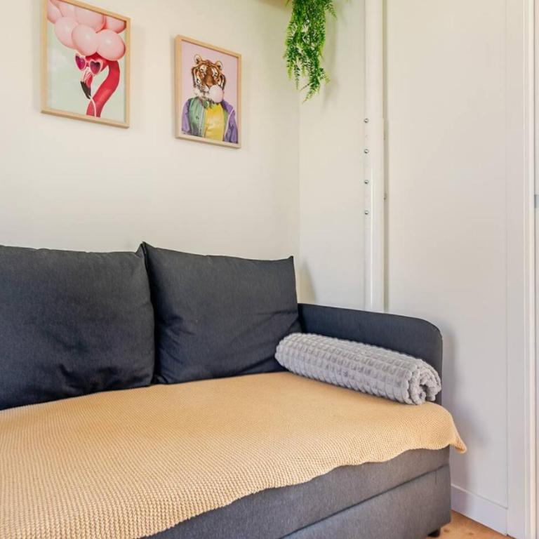 studio neuf clim et parking gratuit proche plages - Apartamento de 1 dormitorio - 5