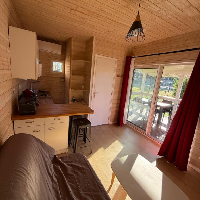 Chalet Boisé, climatisé - Piscine Village Khélus - Chalet 1 Chambre - 6