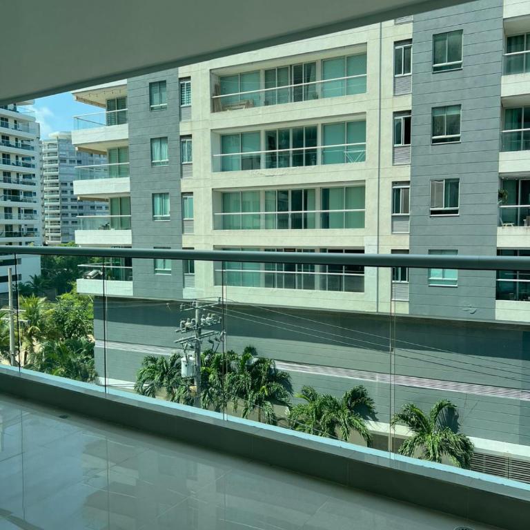 Allianze Apartahotel - Three-Bedroom Apartment - 5