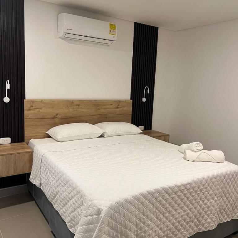 Allianze Apartahotel - Three-Bedroom Apartment - 1