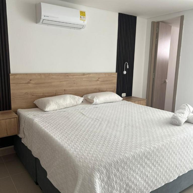 Allianze Apartahotel - Three-Bedroom Apartment - 7
