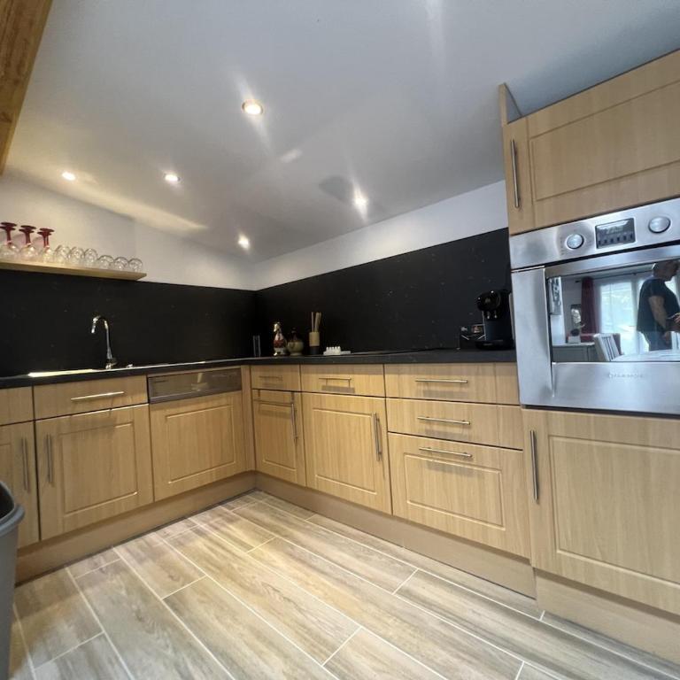 L'Adresse Provençale - Three-Bedroom Apartment - 4
