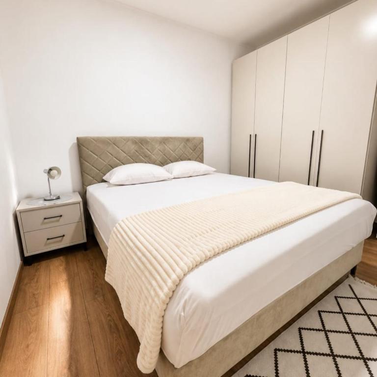 Apartment Arma - Two-Bedroom Apartment - 6
