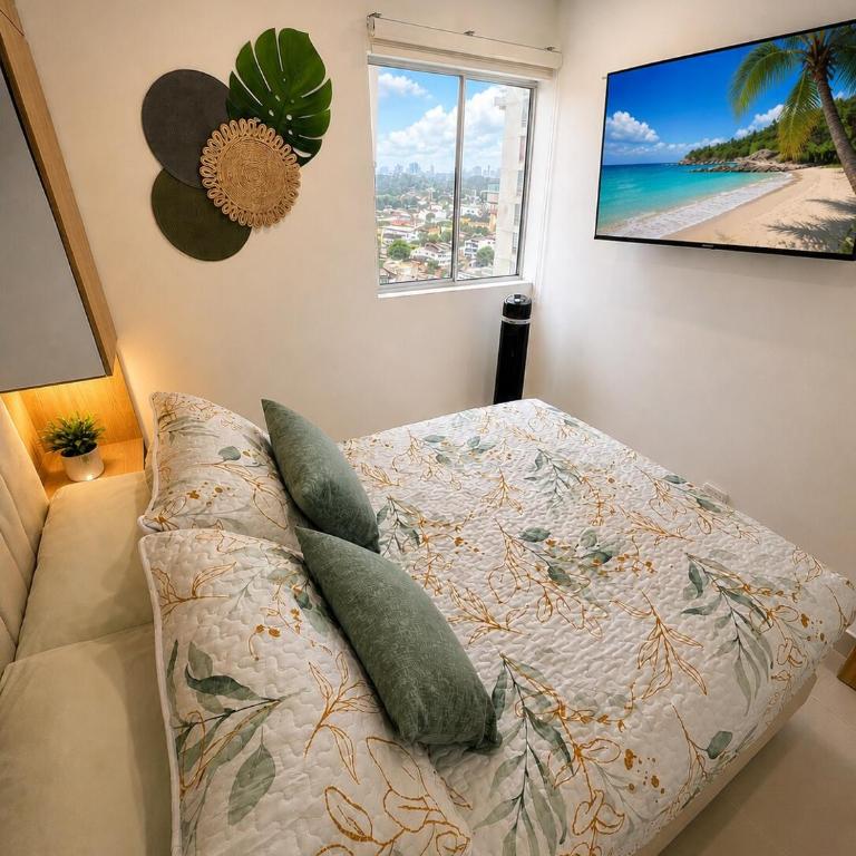 Caribbean Deluxe, Pool, Views & WiFi - Three-Bedroom Apartment with Sea View - 23