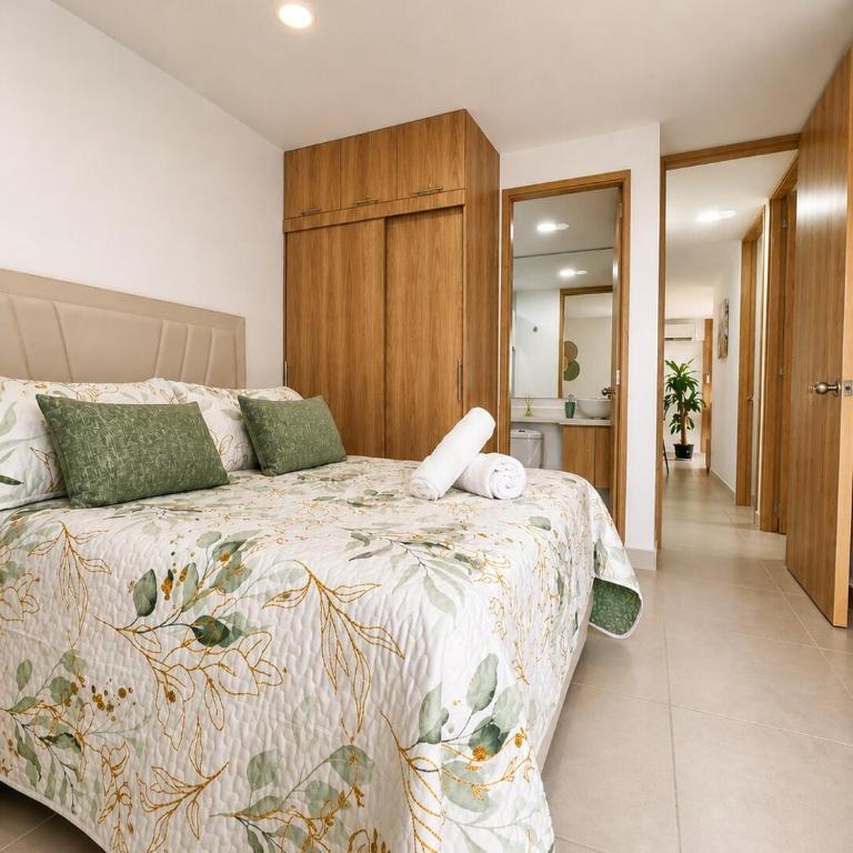 Caribbean Deluxe, Pool, Views & WiFi - Three-Bedroom Apartment with Sea View - 45