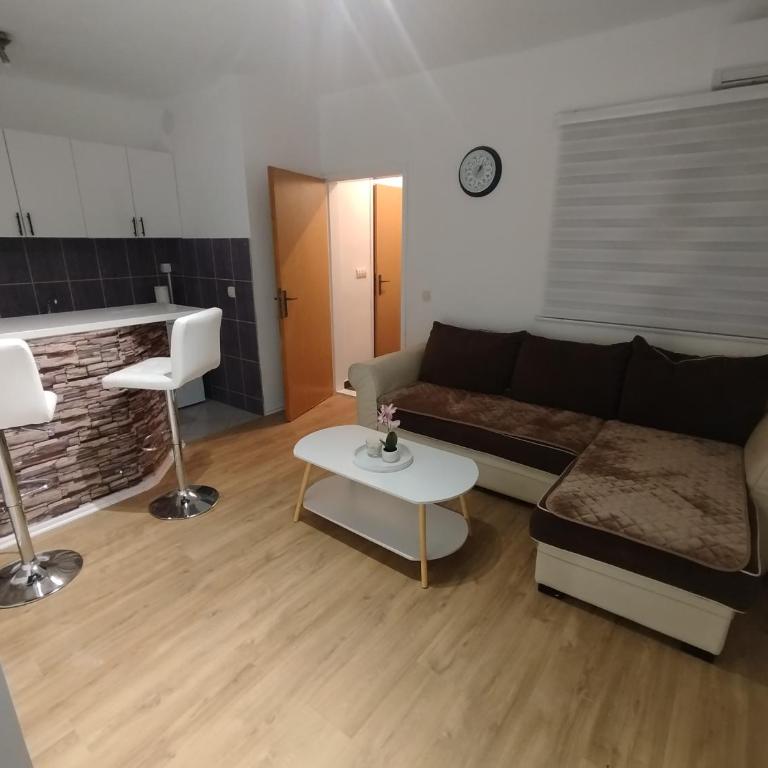 Sara - Apartman sa 2 Spavaće Sobe - 1
