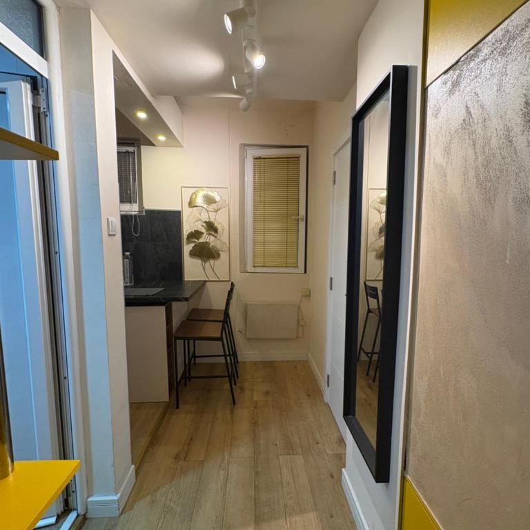 Central BG Apartments - One-Bedroom Apartment - 3