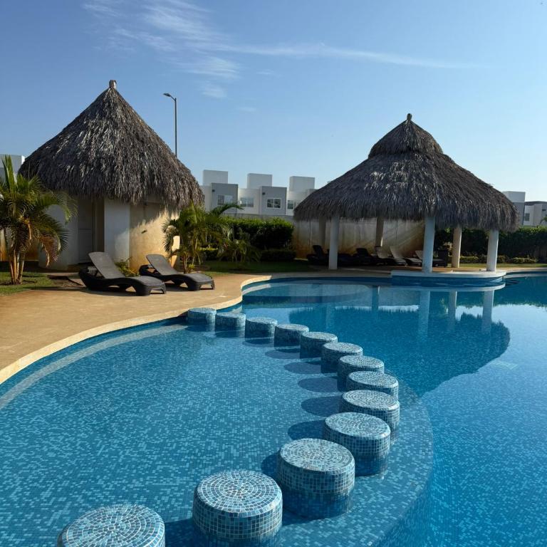 Casa con club de playa en Zona Diamante Acapulco - Three-Bedroom House - 17